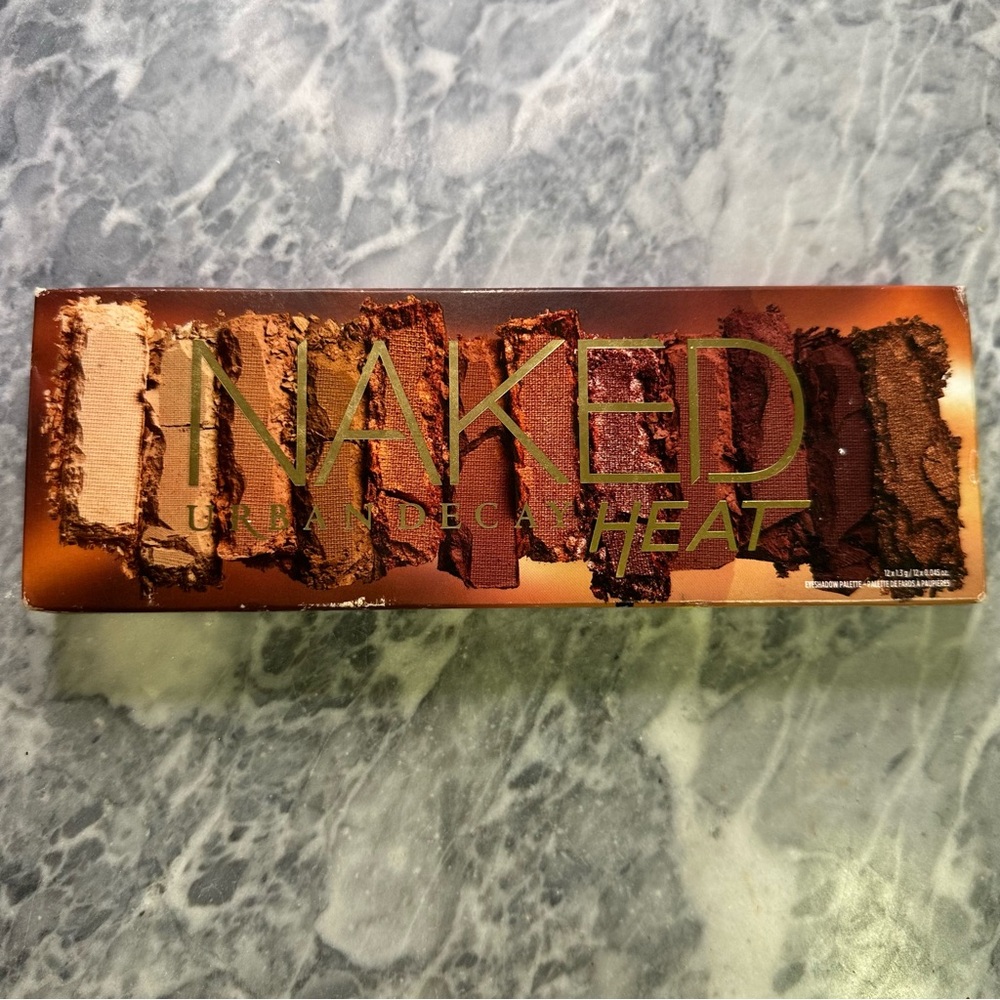 Urban Decay Naked Heat Eyeshadow Palette